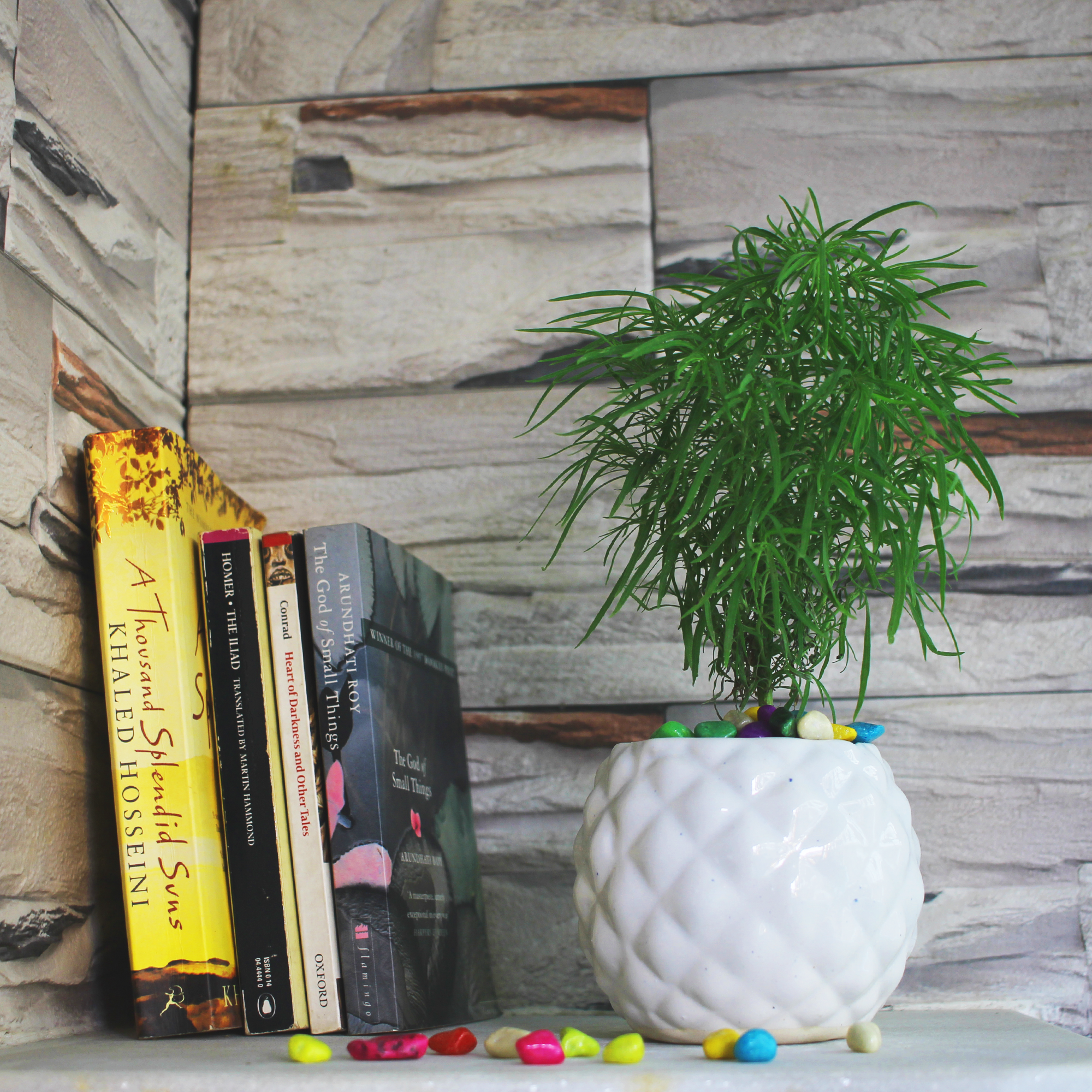 Round Pineapple Ceramic Planter
